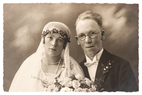 Original antique wedding photo. portrait of just married couple — Stock Photo, Image