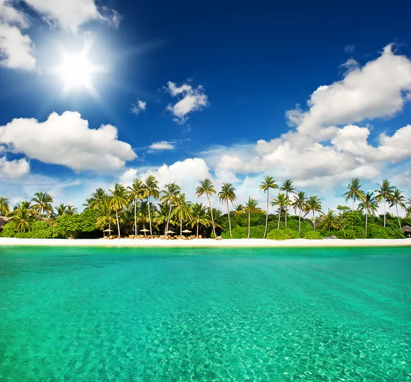 Tropisch eiland strand — Stockfoto