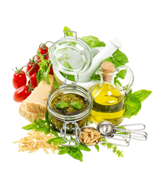 Ingredients for pesto sauce — Stock Photo, Image