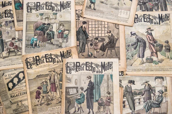 Antieke Franse mode tijdschrift la modus illustree van 1919 — Stockfoto