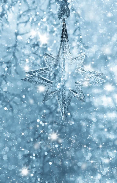 Stella blu brillante. Natale o decorazione di Capodanno — Foto Stock