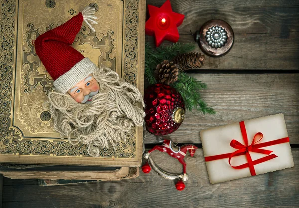 Ročník Vánoční dekorace s blahopřáním — Stock fotografie