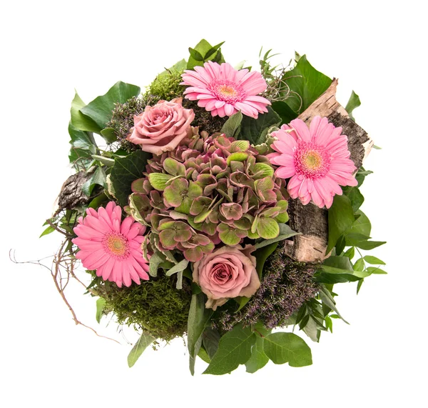 Bukett med rosa blommor rosor och daisy isolerad på vit — Stockfoto