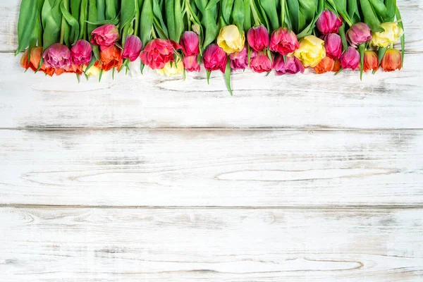 Dřevěné Zázemí Farmy Jarní Tulipánové Květiny Květinový Prapor — Stock fotografie