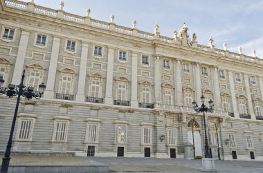 De Madrid (İspanya Kraliyet Sarayı)