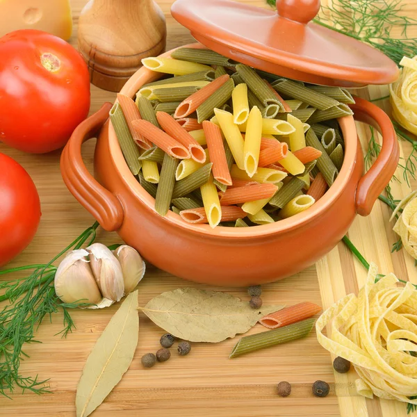 Pasta och grönsaker — Stockfoto