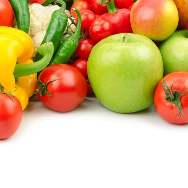 Frutas e produtos hortícolas isolados sobre fundo branco — Fotografia de Stock