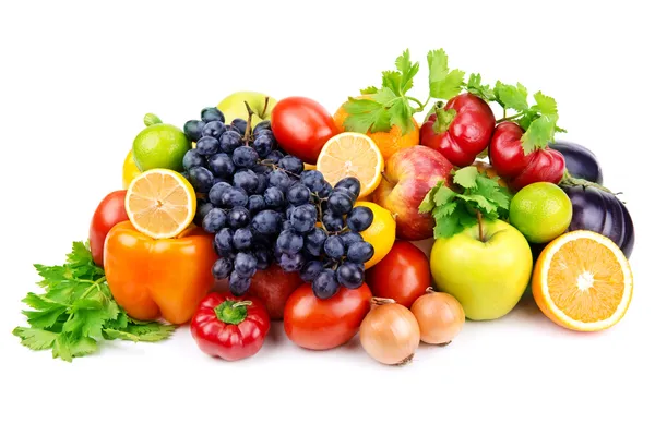 Conjunto de diferentes frutas e legumes no fundo branco — Fotografia de Stock