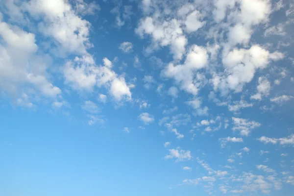 Fluffy clouds — Stock Photo, Image