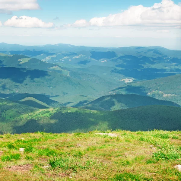 Widok na góry z góry goverli, Karpaty — Zdjęcie stockowe