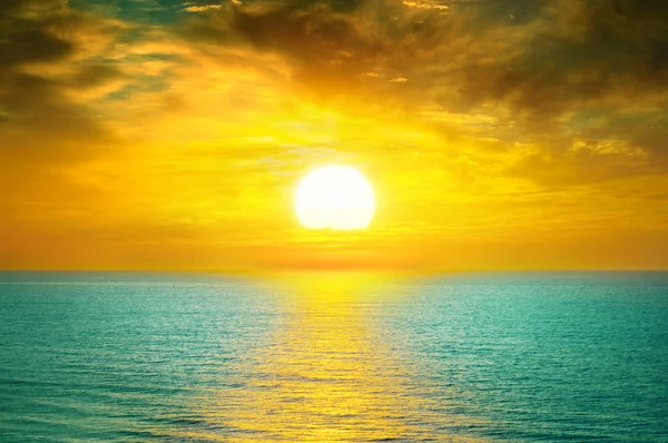 Beautiful sunset above the sea Royalty Free Stock Images