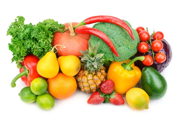 Frukt och grönsaker isolerad på vit bakgrund — Stockfoto