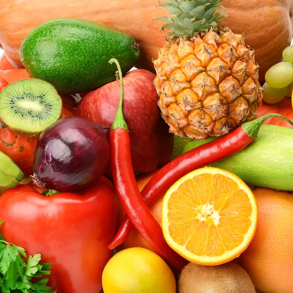 Sfondo luminoso di una varietà di verdure e frutta — Foto Stock