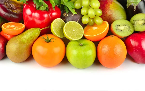Grönsaker Och Frukt Isolerad Vit Bakgrund Plats För Din Text — Stockfoto