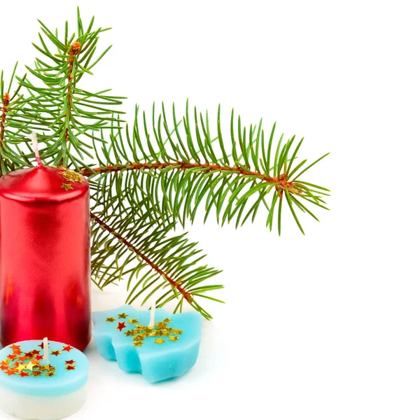 Weihnachtskerze Und Fichtenzweig Isoliert Auf Weißem Hintergrund Platz Für Ihren — Stockfoto