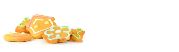 姜饼饼干在白色背景上被分离出来 自由的文字空间 全息图 — 图库照片