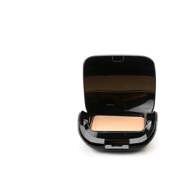 白い背景に隔離された黒い粉末ボックス内のコンパクトな化粧品粉末 テキストのためのフリースペース — ストック写真