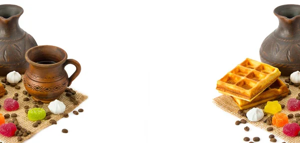 Tasse Kaffee Kaffeekanne Kaffeebohnen Und Marmelade Auf Weißem Hintergrund Isoliert — Stockfoto