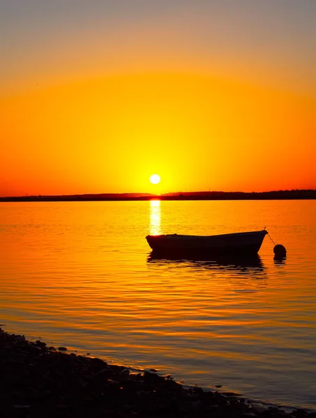 Boat Sea Beautiful Sunset — стоковое фото