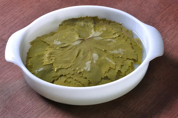 Soak grape leaves — Stock Photo, Image