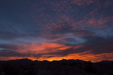 Şafak gökten ateş