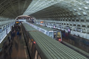 Metro İstasyonu