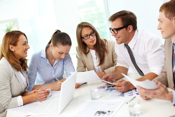 Reunião de trabalho — Fotografia de Stock