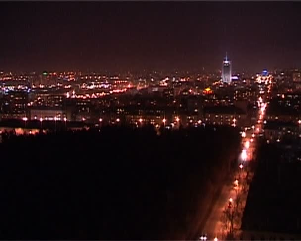 Stadtpanorama in der Nacht — Stockvideo