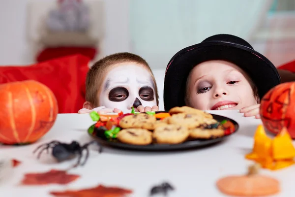 Halloween behandelt — Stockfoto