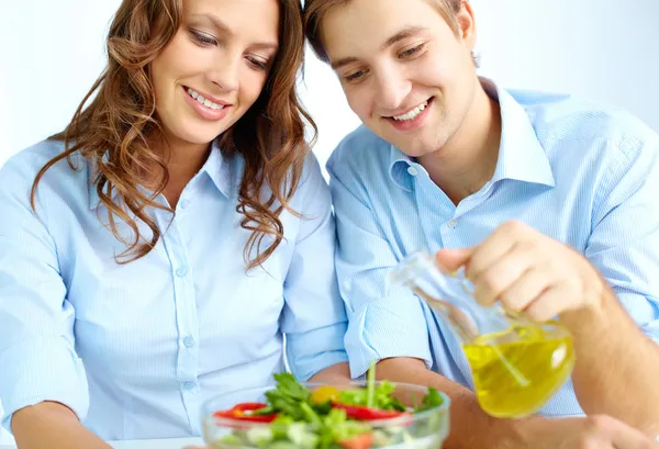 Salat kochen — Stockfoto