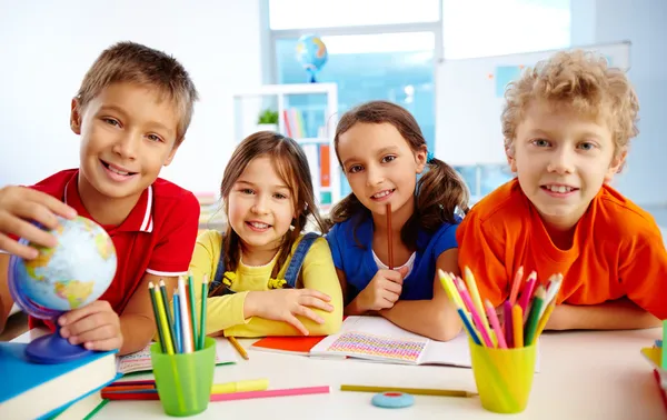 Group of pupils — Stock Photo, Image