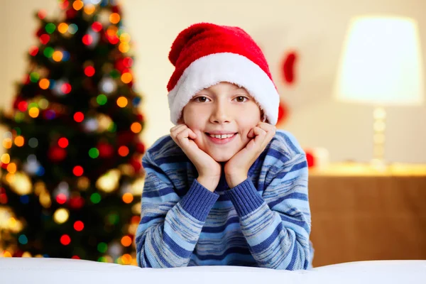 Рождественский мальчик — стоковое фото