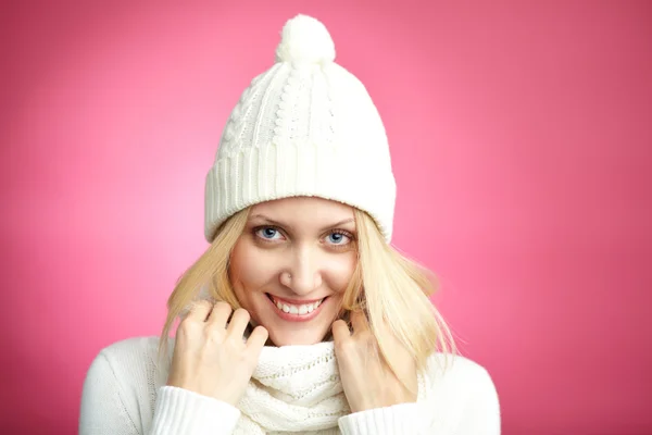 Meisje in winterwear — Stockfoto