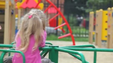 İkizlerin roundabout