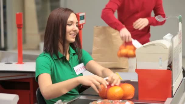 Smiling cashier — Stock Video