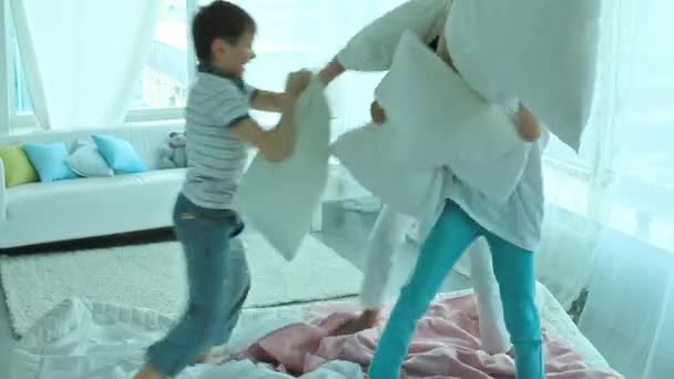 Classic pillow fight