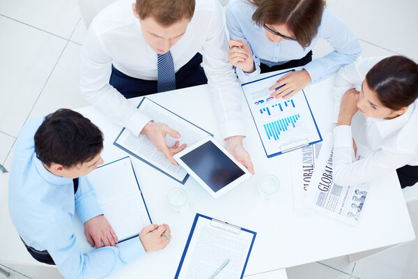 Обсуждение документов
