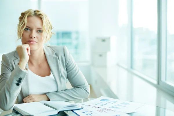 Employee at workplace — Stock Photo, Image