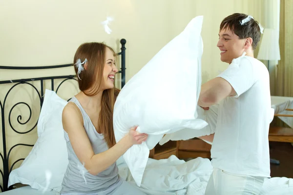 Pillow battle — Stock Photo, Image