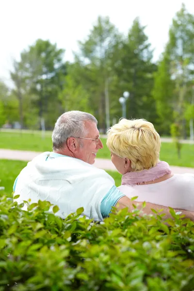 Sitting in park — Stock Photo, Image