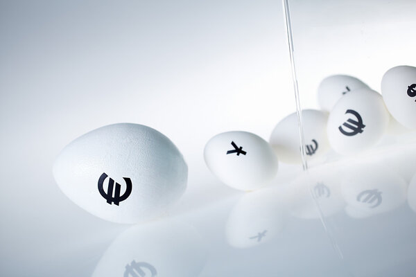 Ведущий евро
