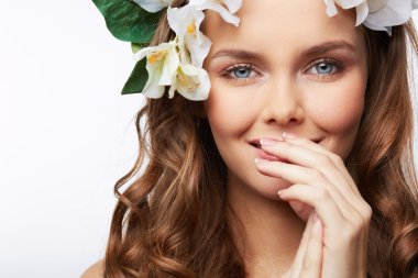 gizli bir gülümseme