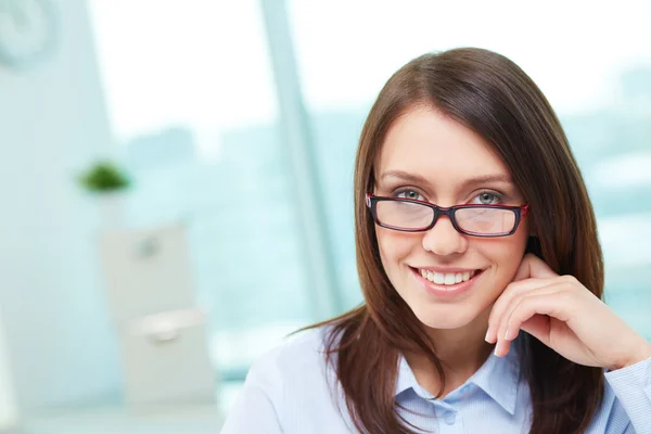 Elegante mujer de negocios —  Fotos de Stock