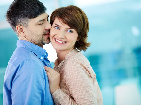 Flirty kiss — Stock Photo, Image