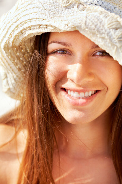 Девушка в шляпе
