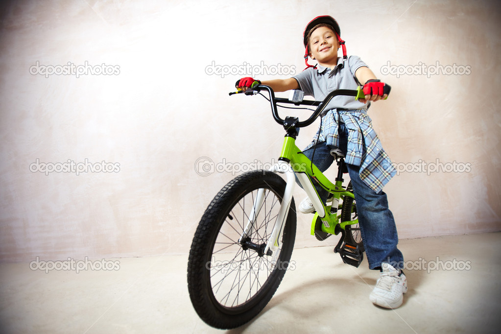 Little mountainbiker