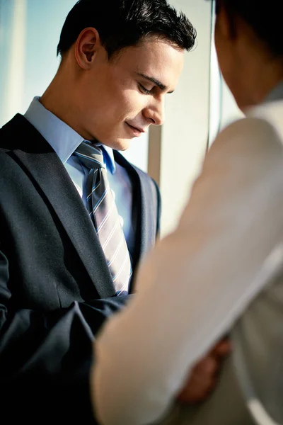 Elegante hombre de negocios — Foto de Stock