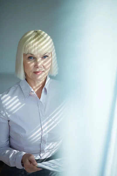 Mature businesswoman — Stock Photo, Image