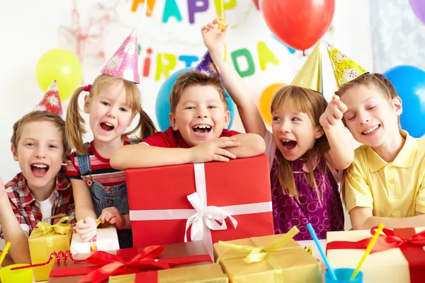 Niños felices — Foto de Stock