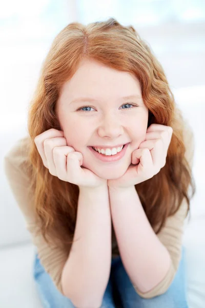 Pretty teenager — Stock Photo, Image